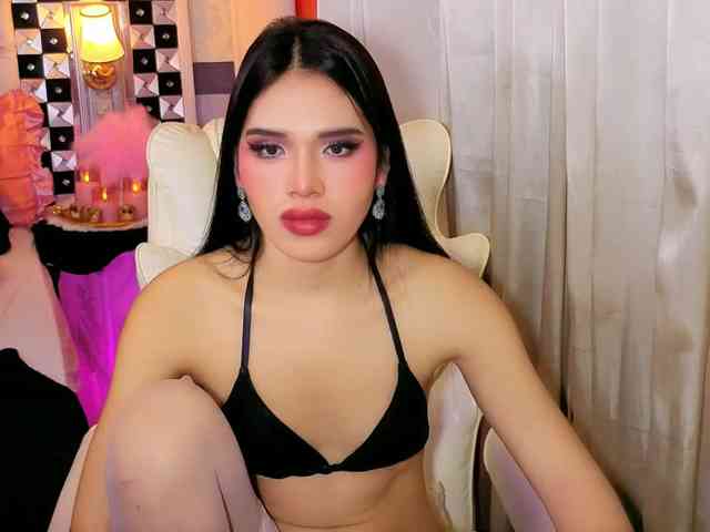 FantasiaBlooms Sex Cam Show