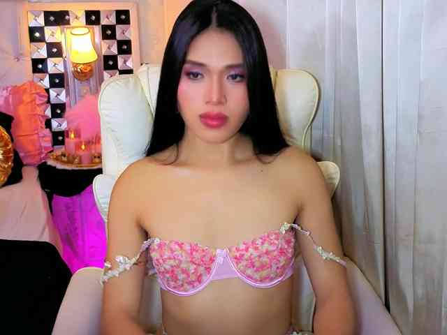 FantasiaBlooms Sex Cam Show