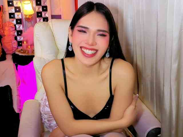 FantasiaBlooms Sex Cam Show