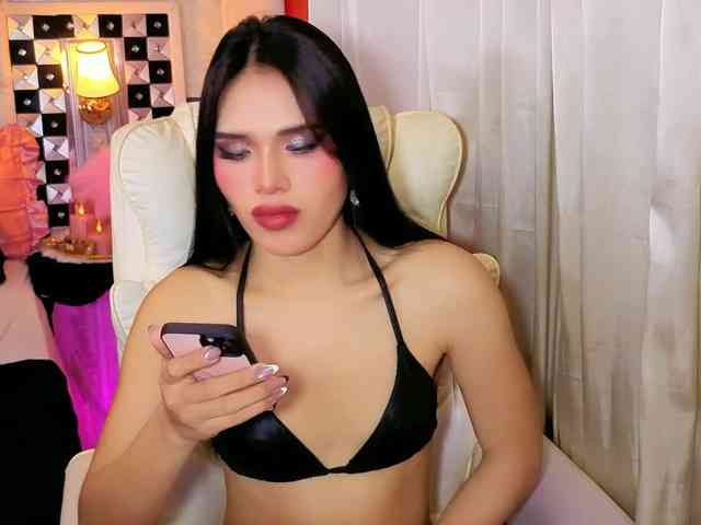 FantasiaBlooms Sex Cam Show