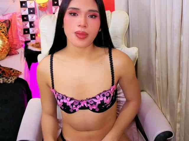 FantasiaBlooms Live Webcam on BongaCams
