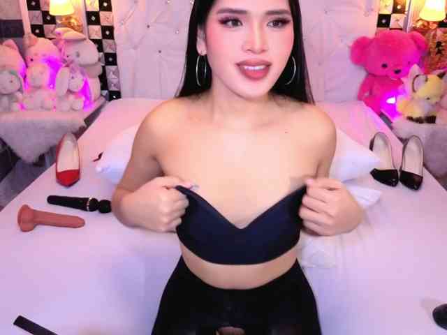FantasiaBlooms Live Webcam on BongaCams