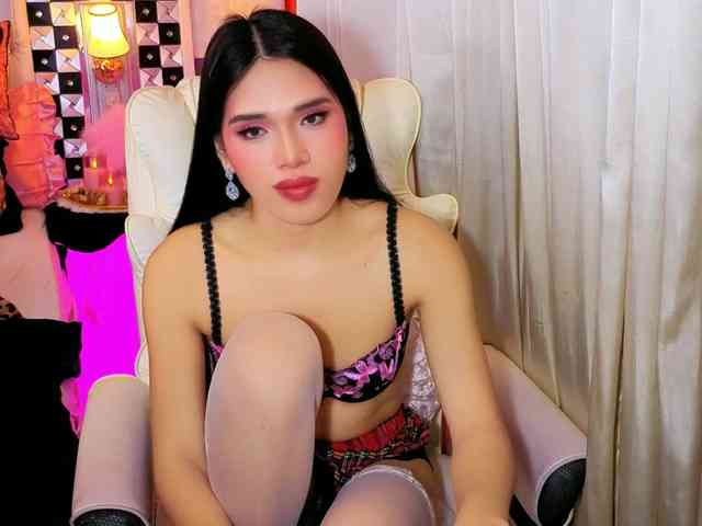 FantasiaBlooms Sex Cam Show