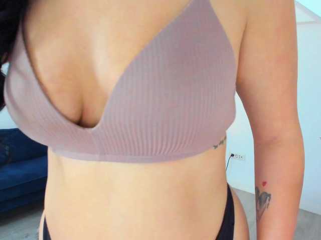 AnyaEvy's BongaCams show and profile