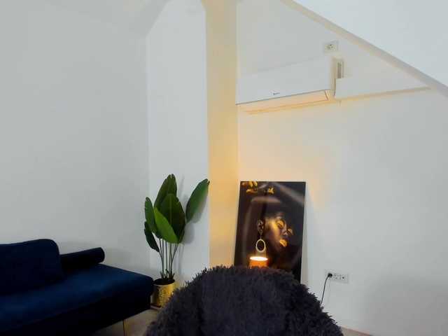 AnyaEvy's BongaCams show and profile