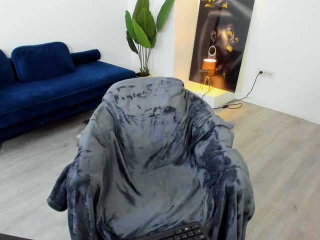 AnyaEvy's BongaCams show and profile