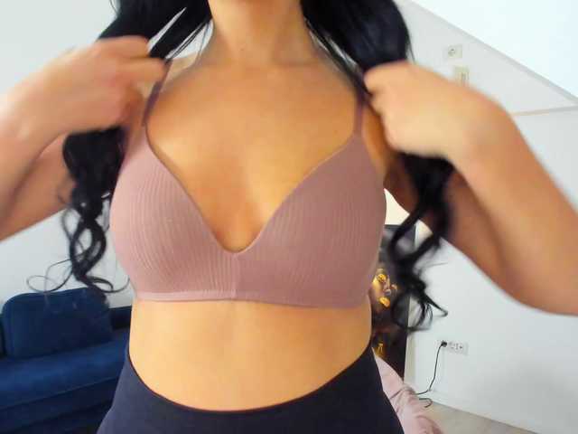 AnyaEvy's BongaCams show and profile