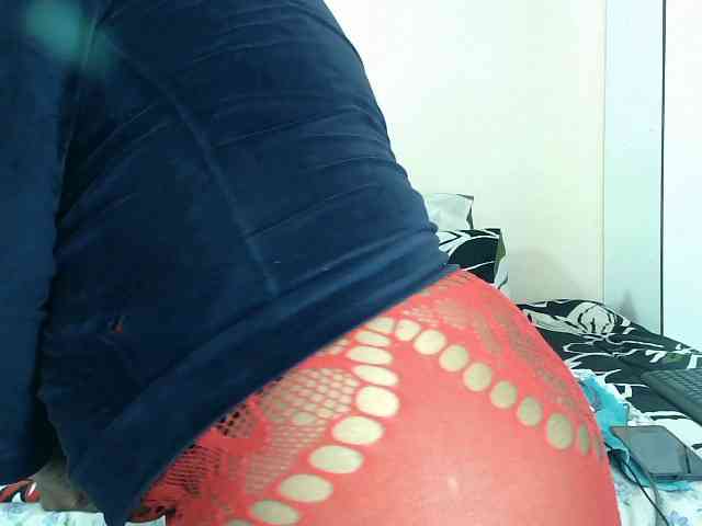 Model: CreamyBum