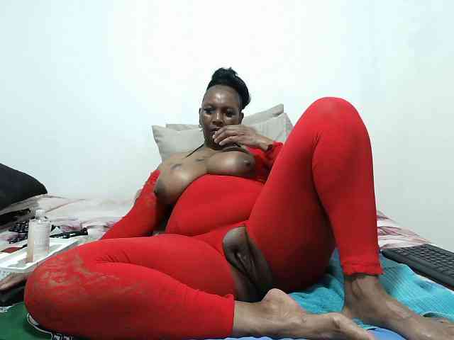 Model: CreamyBum