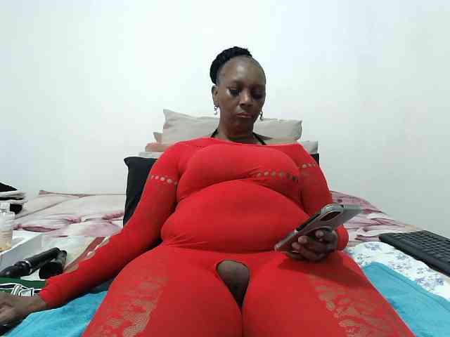 CreamyBum webcam