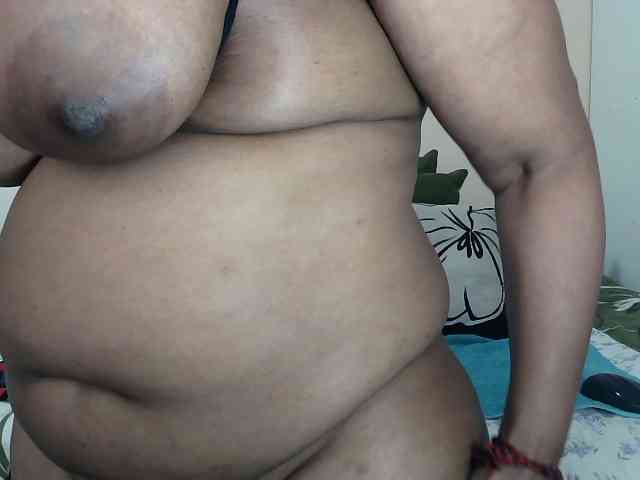 Model: CreamyBum