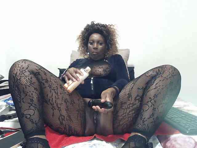 Model: CreamyBum