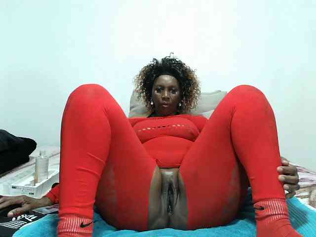 CreamyBum webcam