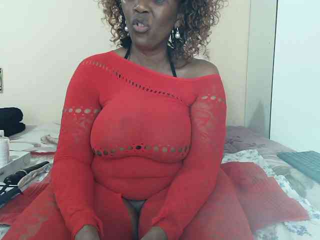 Model: CreamyBum