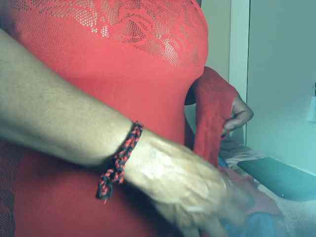 Model: CreamyBum