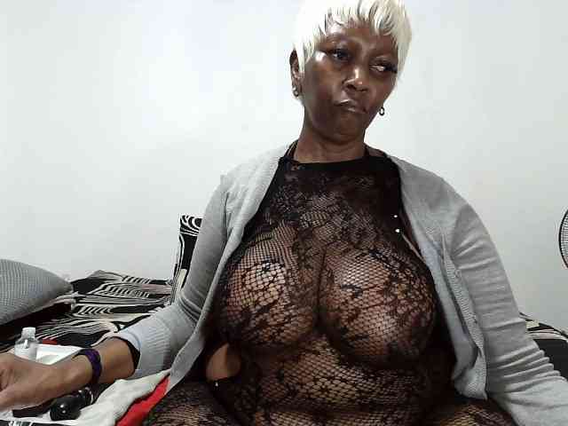 streaming webcam CreamyBum