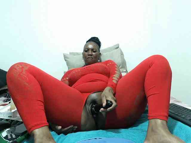 Model: CreamyBum