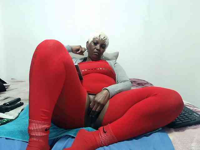 Model: CreamyBum