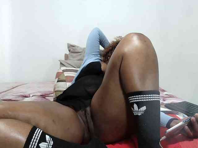 CreamyBum webcam