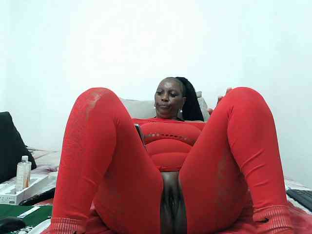 Model: CreamyBum