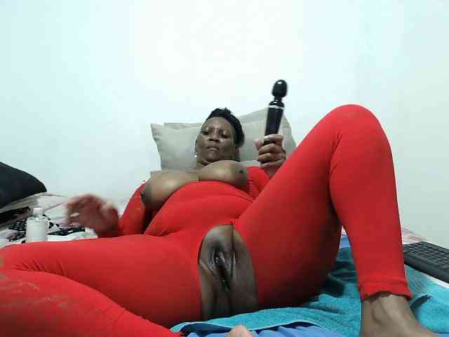 CreamyBum webcam