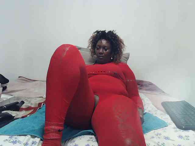 CreamyBum webcam