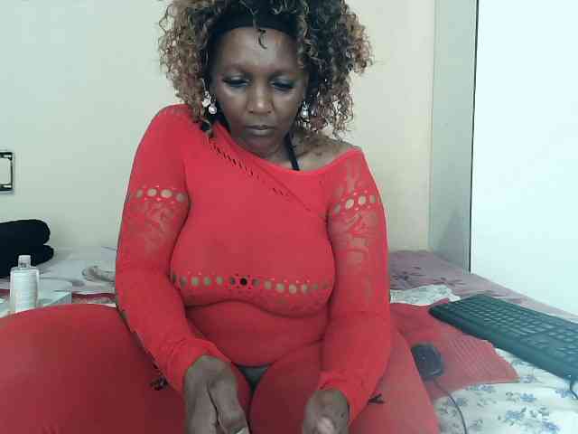 Model: CreamyBum