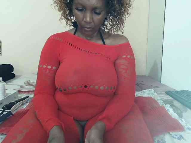 Model: CreamyBum