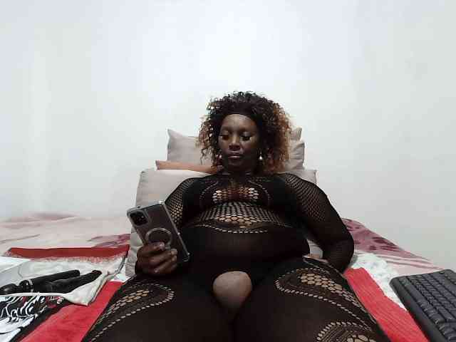 Model: CreamyBum