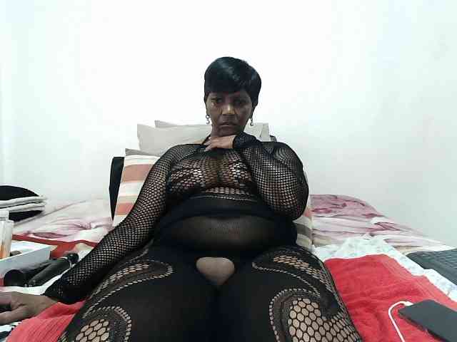 Model: CreamyBum