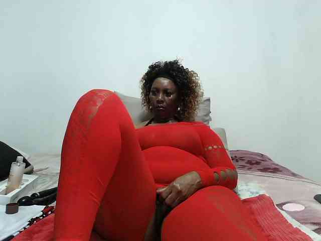 Model: CreamyBum