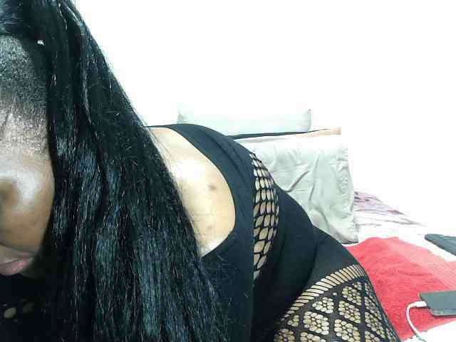 CreamyBum webcam