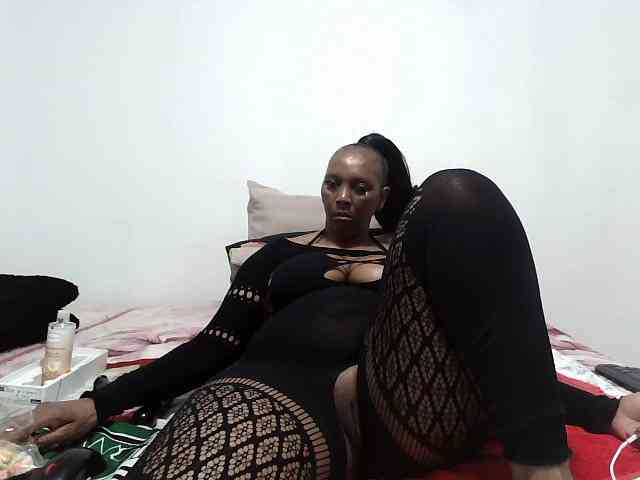 CreamyBum webcam