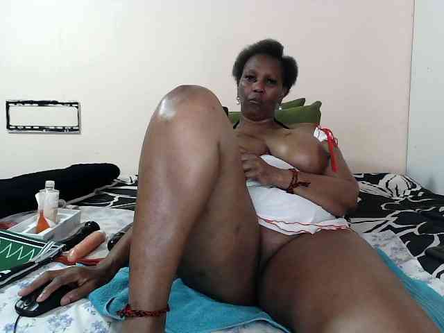 Model: CreamyBum