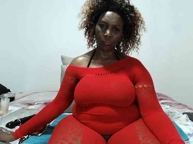 Model: CreamyBum