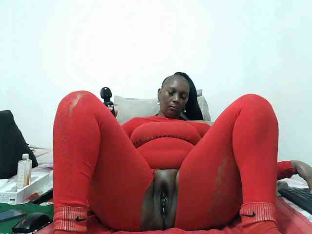 Model: CreamyBum