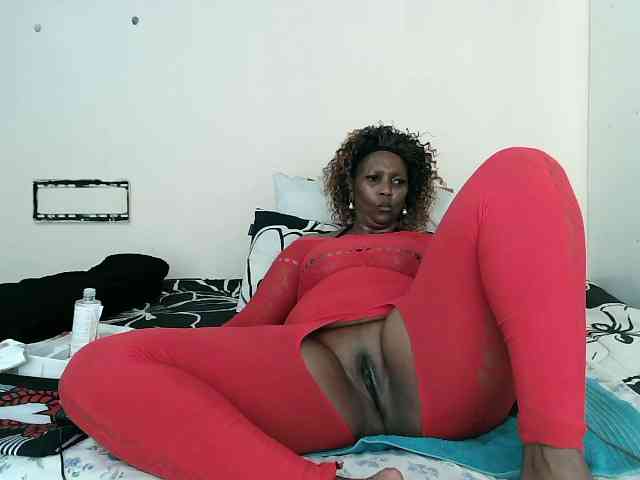Model: CreamyBum