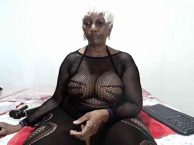 Model: CreamyBum