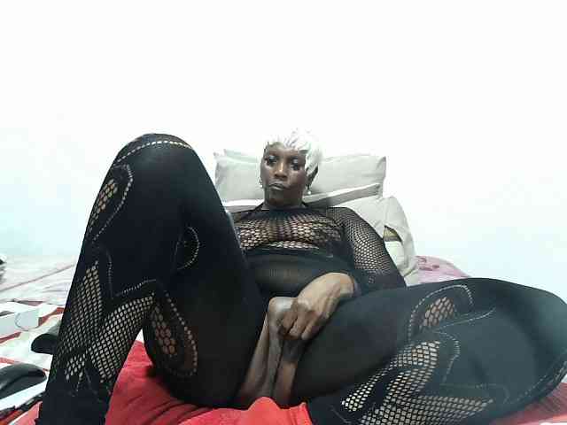 Model: CreamyBum