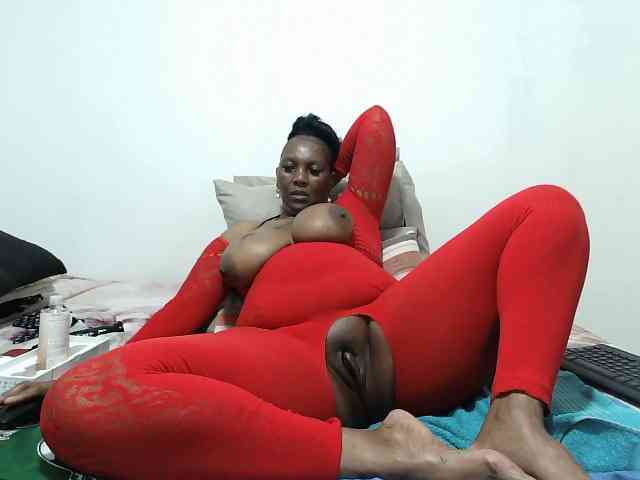 CreamyBum webcam