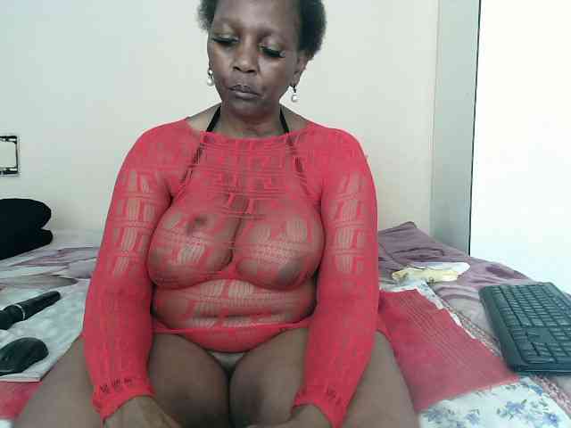 Model: CreamyBum