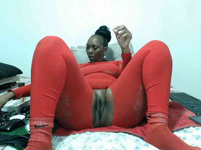 CreamyBum webcam