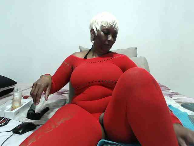 Model: CreamyBum