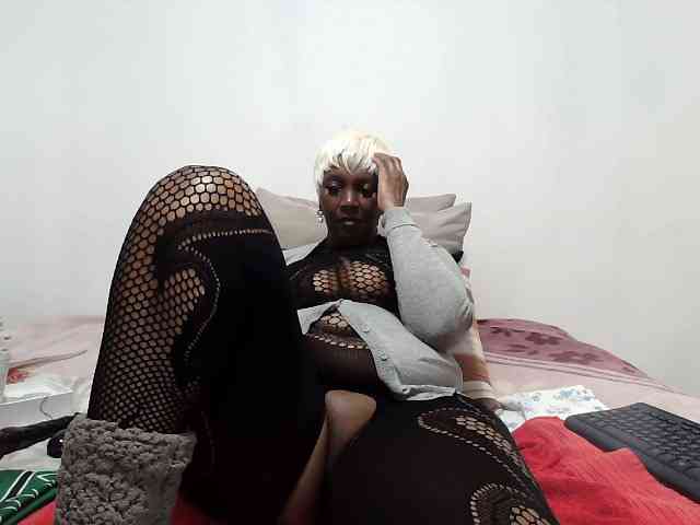 CreamyBum webcam