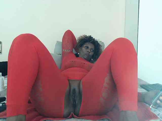 CreamyBum webcam