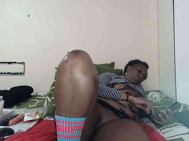 CreamyBum webcam