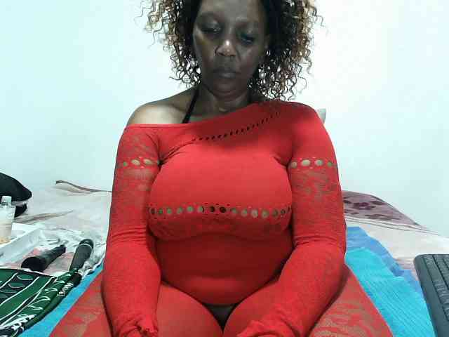 Model: CreamyBum
