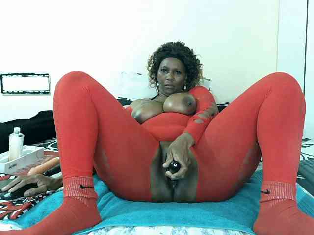 Model: CreamyBum