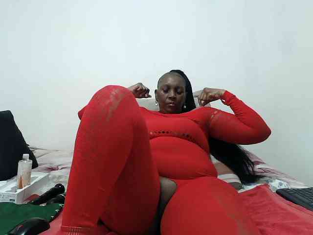Model: CreamyBum