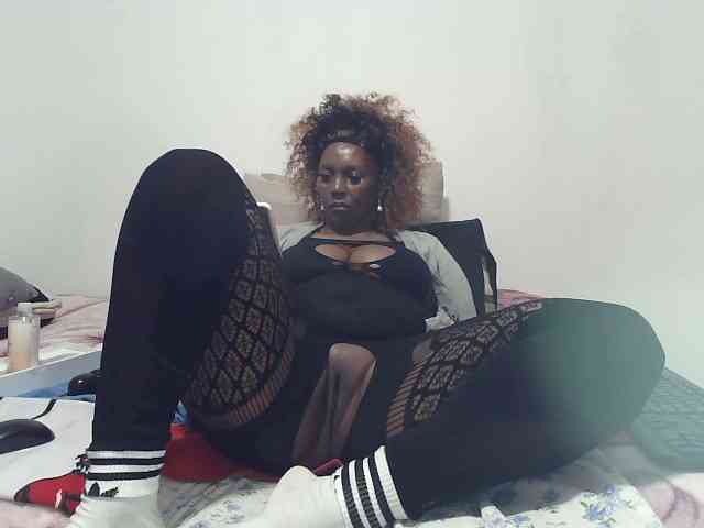 CreamyBum webcam